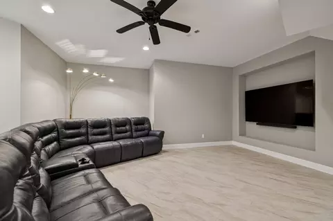 Living - 105 Barbara Spears Rd, Morrison, TN 37357 photo 5 of 6
