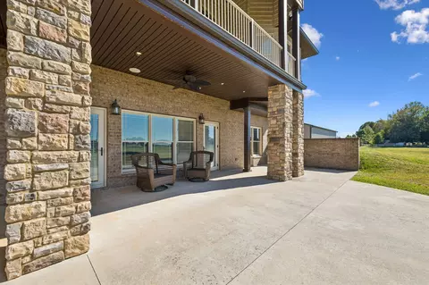 Exterior - 105 Barbara Spears Rd, Morrison, TN 37357 photo 6 of 8