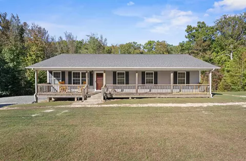 936 Adams Rd, Tracy City, TN 37387