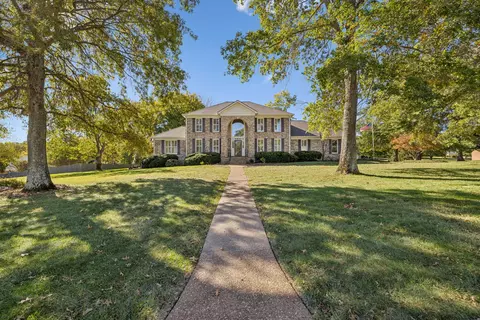 8303 Victory Trl, Brentwood, TN 37027
