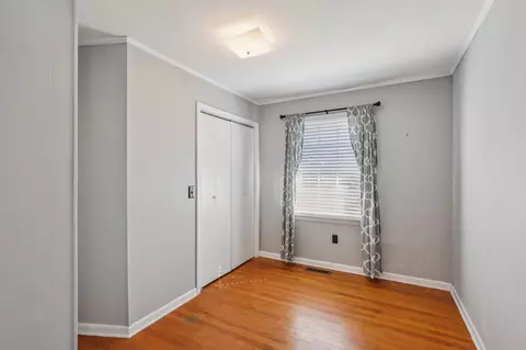 Bedroom - 404 8th Ave N, Decherd, TN 37324 photo 3 of 6