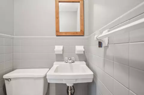 Bath - 404 8th Ave N, Decherd, TN 37324 photo 2 of 2