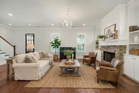 917 Dauphine St, Nashville, TN 37221