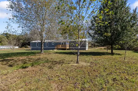 2230 Wayne Rd, Bon Aqua, TN 37025