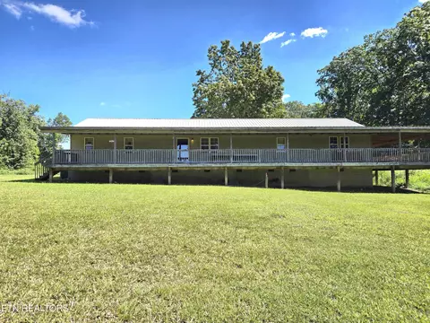 2621 Vandever Rd, Crossville, TN 38572