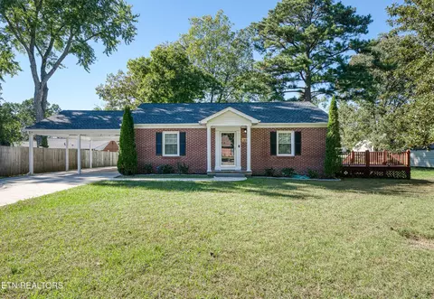 1106 Park Dr, Cookeville, TN 38501