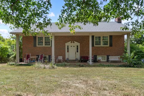 9635 Clovercroft Rd, Nolensville, TN 37135