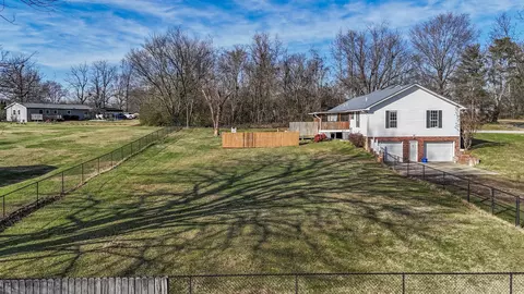 Other - 126 4th Ave N, Baxter, TN 38544 photo 2 of 8
