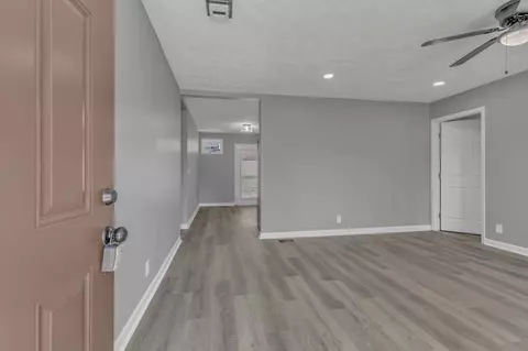 1916 Louanne Dr, Nashville, TN 37217