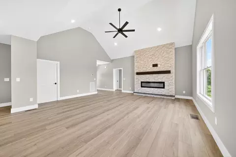 1263 N Sumner Rd, Bethpage, TN 37022 photo 6