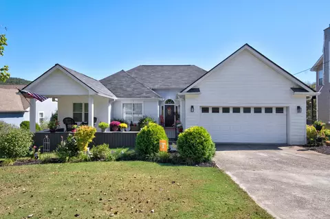 5710 Edgmon Rd, Ooltewah, TN 37363