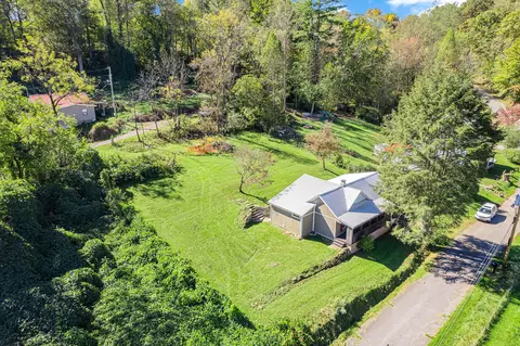 145 Shady Grove Rd, Lancing, TN 37770