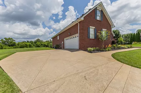 802 Ronald Dr, Murfreesboro, TN 37129 photo 3