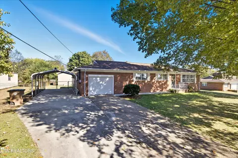 5816 Melstone Rd, Knoxville, TN 37912