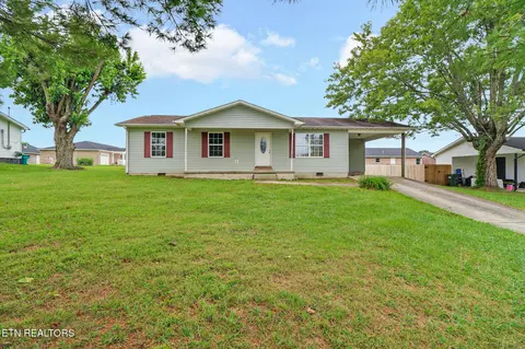 251 Myrtle Ave, Crossville, TN 38555