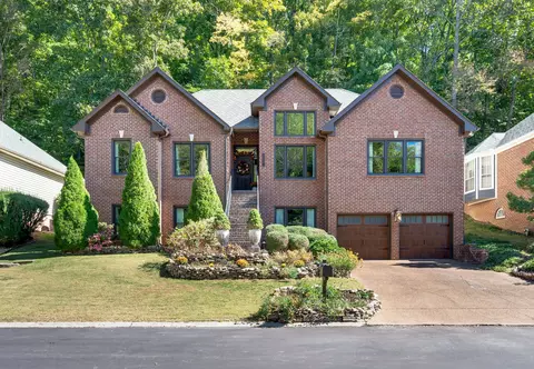 7048 Still Spring Hollow Dr, Nashville, TN 37221