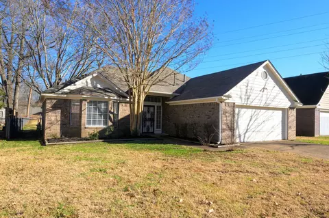 4338 N Grand Cedar Ln, Memphis, TN 38128