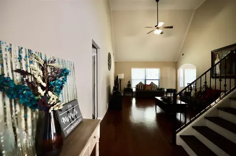 6392 Bending River Rd, Memphis, TN 38135 photo 3