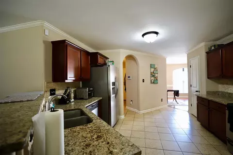 6392 Bending River Rd, Memphis, TN 38135 photo 9