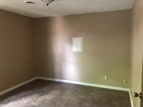 324 N High St, Covington, TN 38019 photo 3