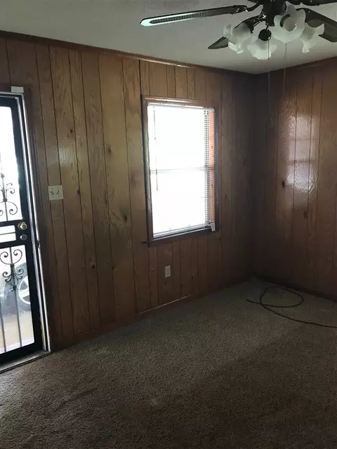 2282 Devoy Ave, Memphis, TN 38108 photo 6