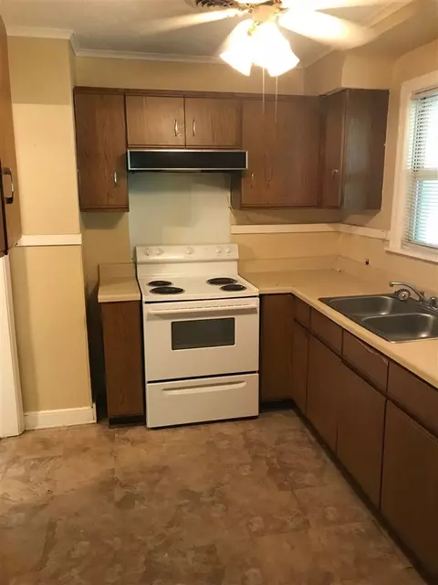 2282 Devoy Ave, Memphis, TN 38108 photo 4