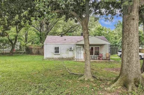 821 Restbrook Ave, Memphis, TN 38127