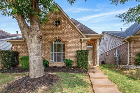 920 Spanish Trail Ln, Cordova, TN 38018
