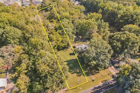 1500 Bridgewater Ln, Cordova, TN 38018