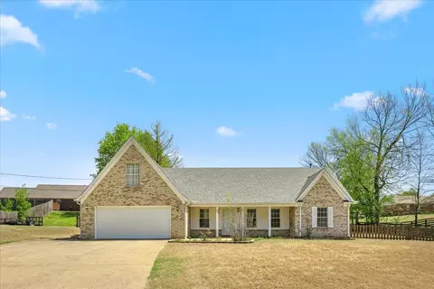222 Kings Dr, Atoka, TN 38004