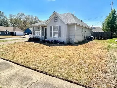 4427 Pecan Creek Dr, Memphis, TN 38128
