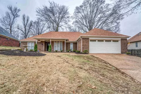 7584 Woody Hollow Cv, Memphis, TN 38125
