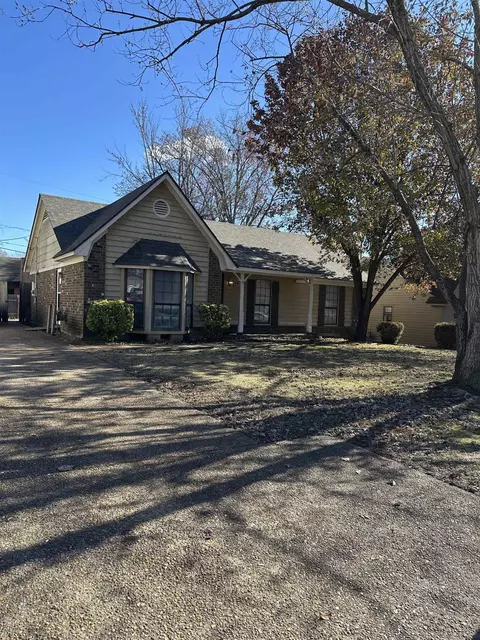 4752 Stoney Hill Dr, Memphis, TN 38141
