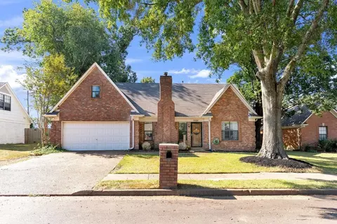 7725 Deerfield Trce, Memphis, TN 38133