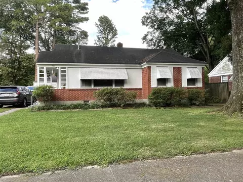 556 Stanley Dr, Memphis, TN 38122