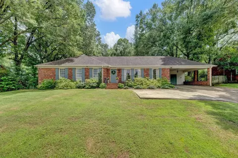 5543 Walnut Grove Rd, Memphis, TN 38120