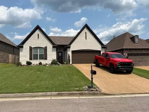 25 Briar Hollow Ln, Oakland, TN 38060