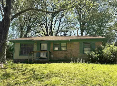 3662 Irma St, Memphis, TN 38127