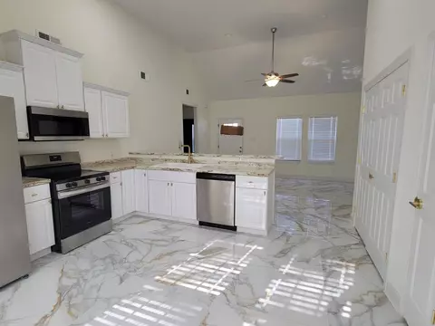 251 E Mitchell Rd, Memphis, TN 38109 photo 7
