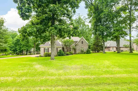 30 Kent Ln, Eads, TN 38028