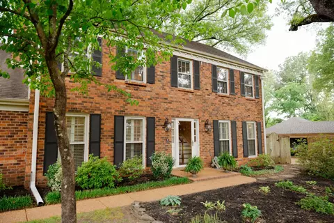 8987 Ashmere St, Germantown, TN 38139