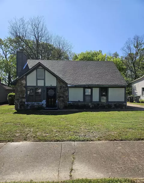 4999 Tradewind Dr, Memphis, TN 38118