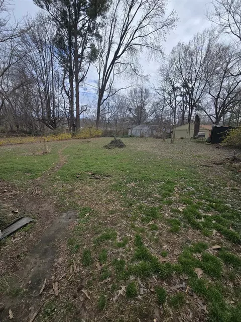 3280 University St, Memphis, TN 38127