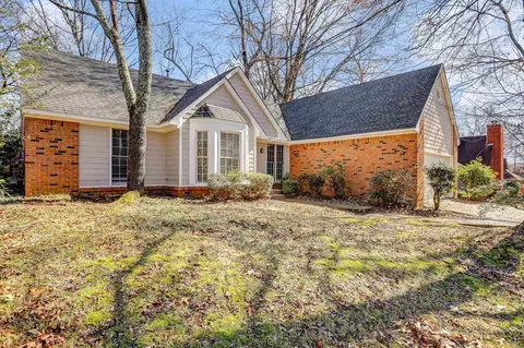 4004 Country Birch Cv, Memphis, TN 38115