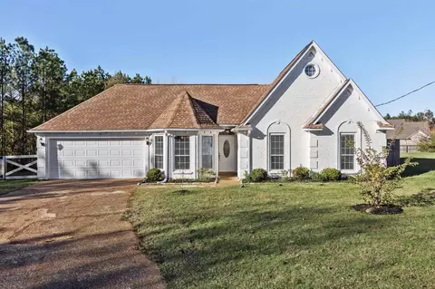 50 Cotton Bend Cv, Rossville, TN 38066