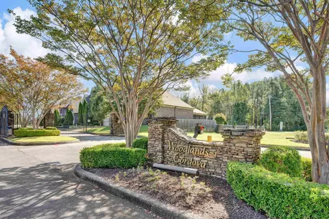 8462 Woodland Rose Cir, Cordova, TN 38016