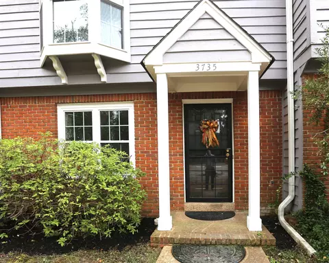 3735 Charleston Square Dr, Memphis, TN 38122