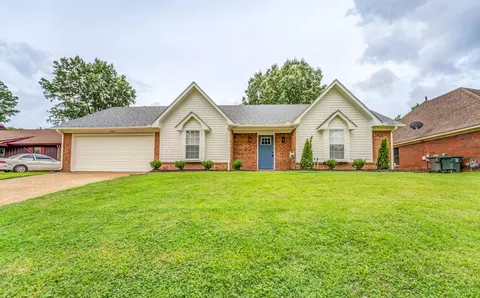7457 Kingsland Dr, Memphis, TN 38125
