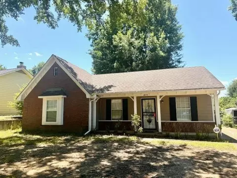 4575 Columbia Woods Ln, Millington, TN 38053