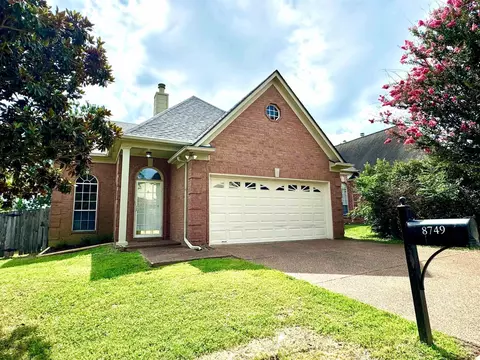 8749 Eagle View Dr, Cordova, TN 38018
